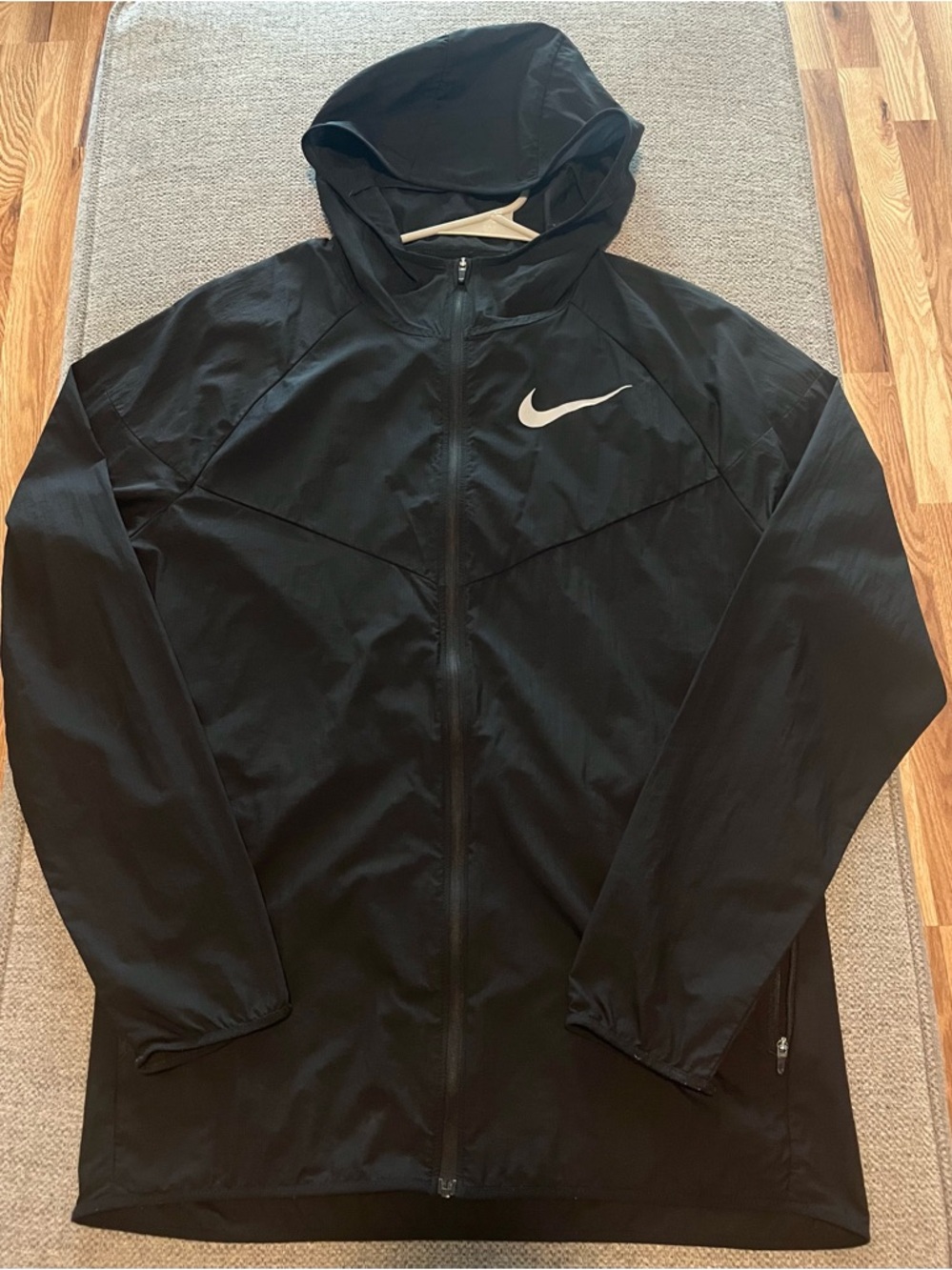 Nike Men’s Lightweight Windrunner Windbreaker Running Jacket Size S